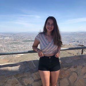 Meet your Posher, Alexandra